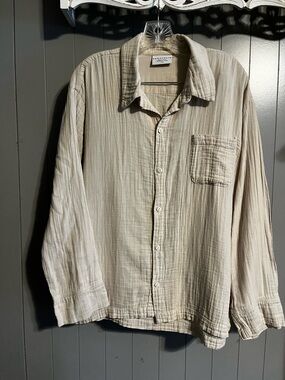 Parachute 100% organic cotton muslin light beige button down top